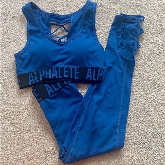 Alphalete Other - Alphalete sports bra and leggings set